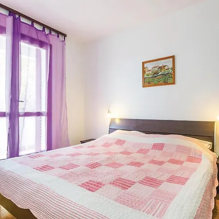 3 Bedroom Beautiful Apartment In Krk Krk Town Exterior photo