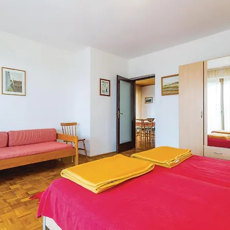 3 Bedroom Beautiful Apartment In Krk Krk Town Exterior photo