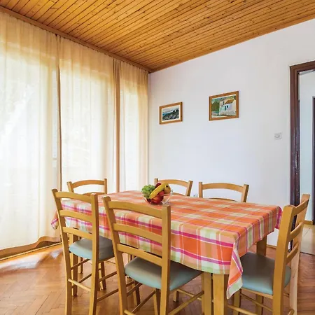 3 Bedroom Beautiful Apartment In Krk Krk Town Exterior photo
