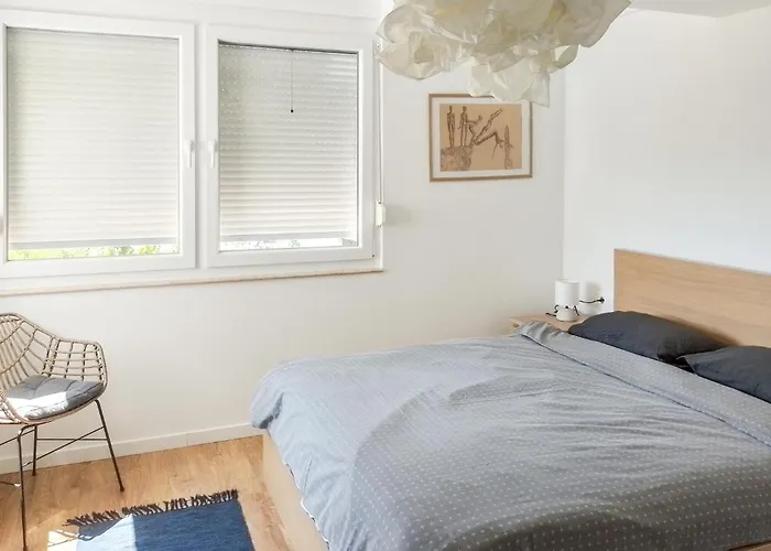 3 Bedroom Beautiful Apartment In Krk