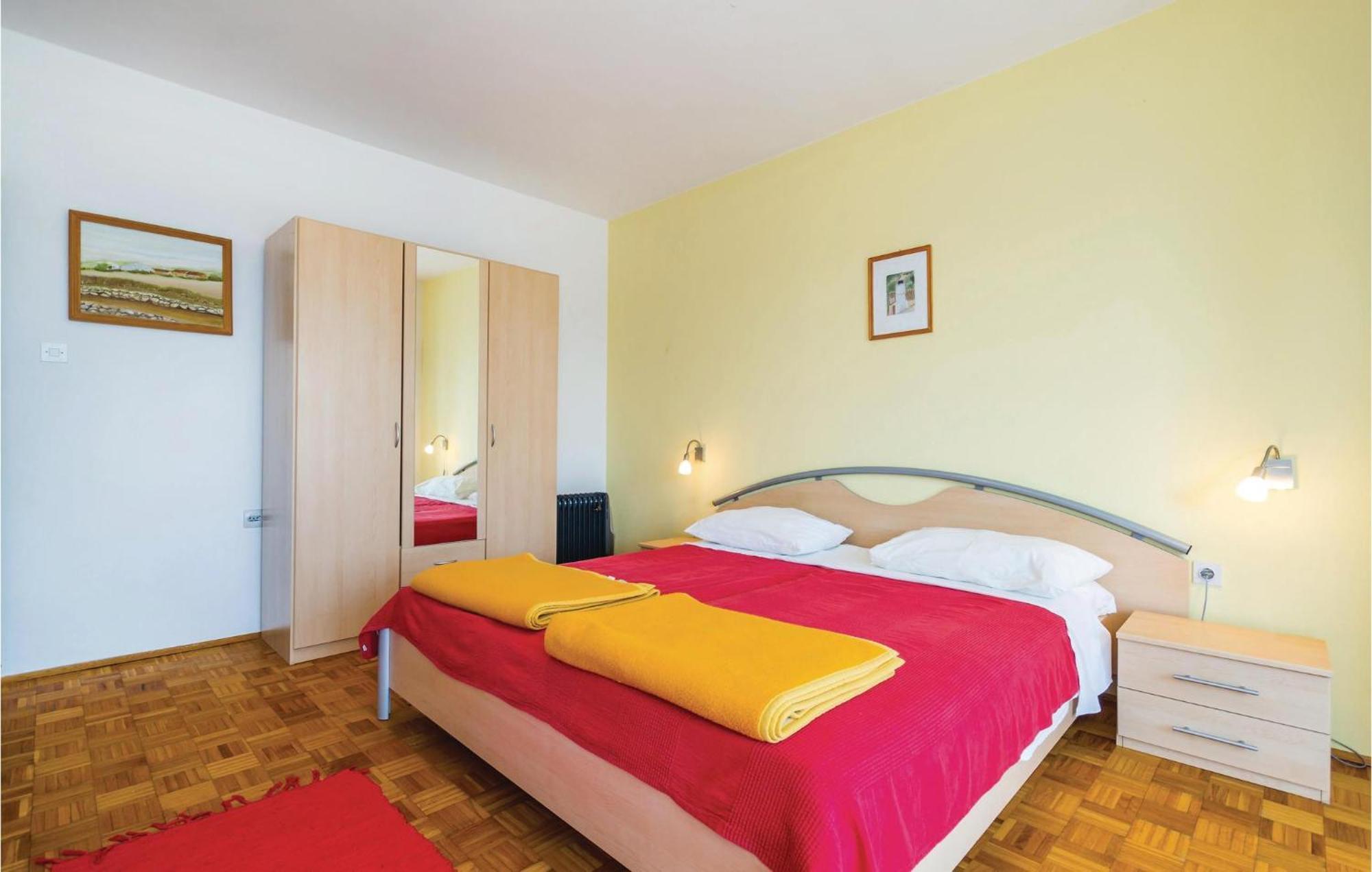 3 Bedroom Beautiful In Krk Apartment